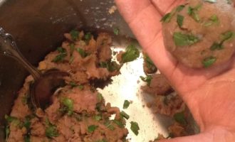 лепим фрикадельки